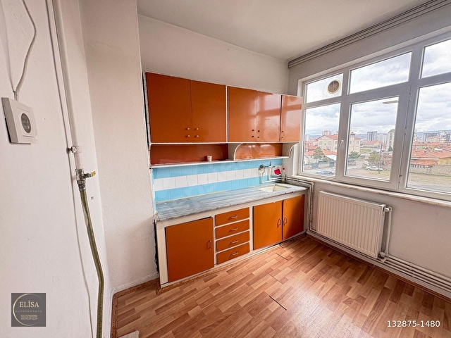 UĞUREVLER DE KOMBİLİ 3+1 GÜNEY CEPHE SATILIK DAİRE - Görsel 8