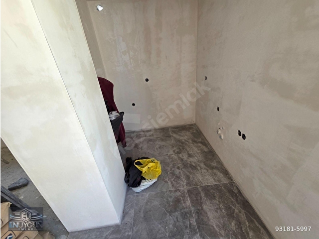 ÜNALAN METRO VE METROBÜSE ÇOK YAKIN SIFIR BİNADA 3+1 DUBLEKS DAİRE - Görsel 3