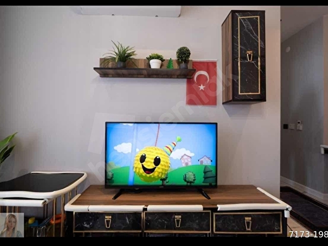 DENİZE 200 MT EŞYALI 1+1 - HAVUZLU AKTİF SİTEDE MERKEZİ KONUM! - Görsel 5