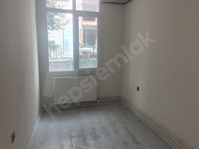 İzmir Karşıyaka Tuna mh. Satılık bahçeli tadilatlı daire zemin - Görsel 15