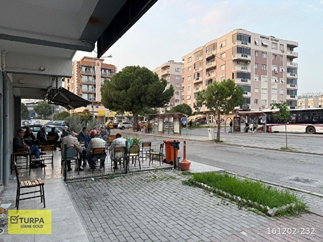 Çiğli Merkezde 65m2 +20m2 - Görsel 11