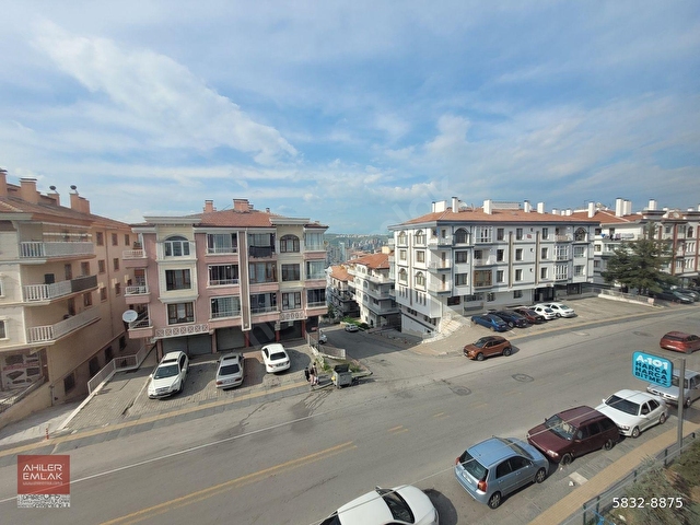 AHİLERDEN YAYLA MAHALLESİNDE 1.KATTA ASANSÖRLÜ YAPILI DAİRE - Görsel 19