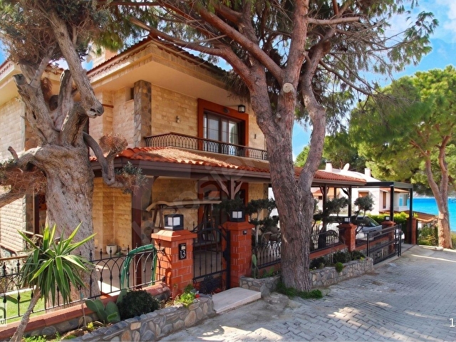 Çeşmede Muhteşem bir koya 2.sırada, 7+2 Satılık Müstakil Villa - Görsel 4