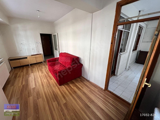 EV-YAPTAN BAHÇELİEVLER M.K.P CAD. YAKINI SATILIK DAİRE - Görsel 8