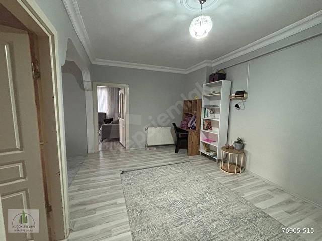 Esenler Üçyüzlüde 90 m² 2+1 Köşe Başı Küçükler Yapıdan - Görsel 19