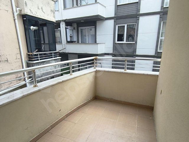 KARASUDA BAKIMLI HASTANEYE YAKIN ARA KAT KİRALIK DAİRE - Görsel 5