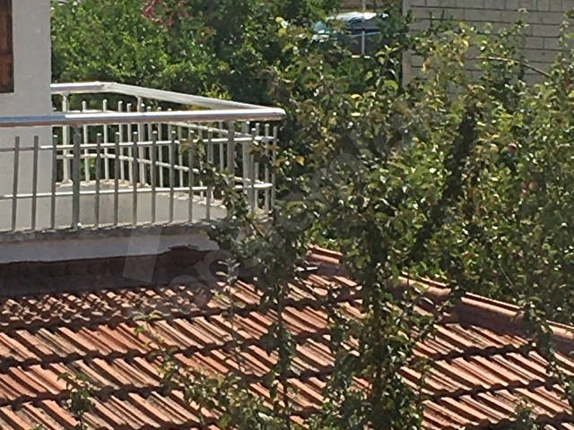 Deniz kenarında kaliteli nezih sitede sezonluk veya yıllık villa - Görsel 11