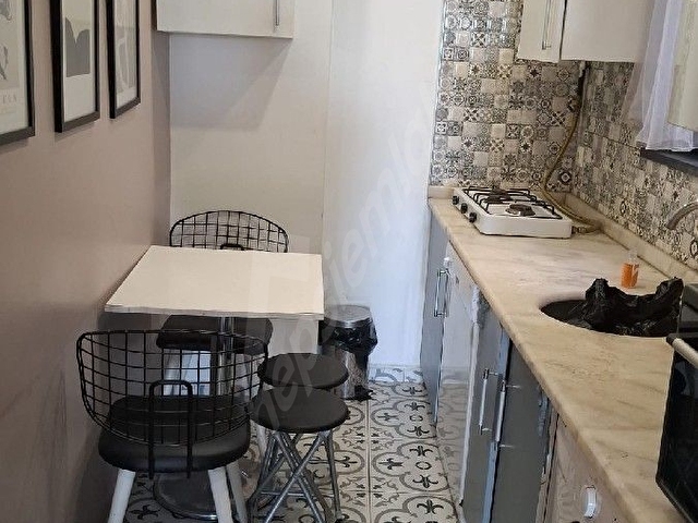 Tepebaşında 2.kat full Eşyalı 3+1 Haliç deniz manzaralı kombi ve klimalı daire. - Görsel 3