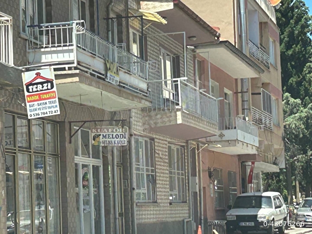 Hükümet caddesi bitişiği Hastane caddesi sahibinden depolu geniş dükkan - Görsel 10