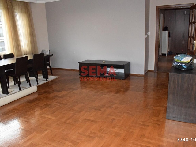 Fenerbahce Sahilyolu Cadde Ustu Balkonlu Kose Kiralik 3 1 Daire 3340 1087 Hurriyet Emlak