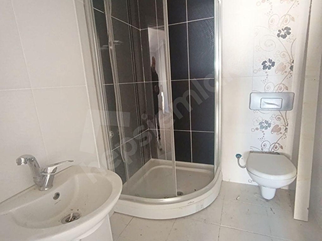 BÜYÜKÇEKMECE DE DENİZ MANZARALI İKAMETE UYGUN SATILIK DAİRE - Görsel 11