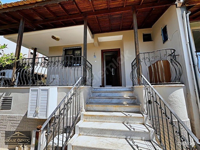 ÖDEMİŞİN HUZUR MERKEZİ KINALIKENTTE SATILIK TRİPLEKS VİLLA