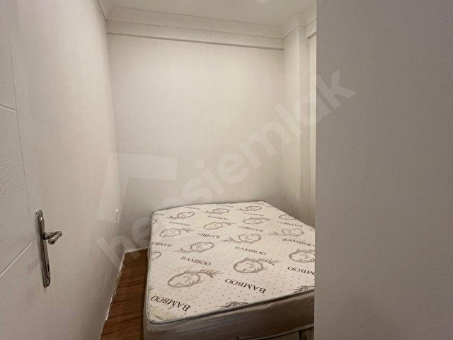 ARYADAN VİDEOLU  EŞYALI  ZEYNEPKAMİL MERKEZDE HASTANEYE 5 dk YÜRÜME MESAFESİNDE 1+1 DÜZ GİRİŞ - Görsel 10