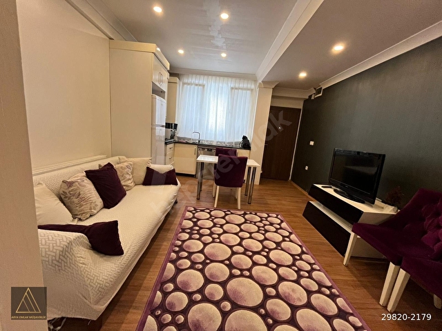 ARYADAN VİDEOLU  EŞYALI  ZEYNEPKAMİL MERKEZDE HASTANEYE 5 dk YÜRÜME MESAFESİNDE 1+1 DÜZ GİRİŞ