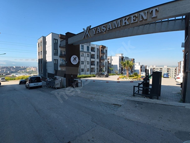 Görükle Dumlupınar Yaşamkent Sitesinde Satılık 2+1 Daire