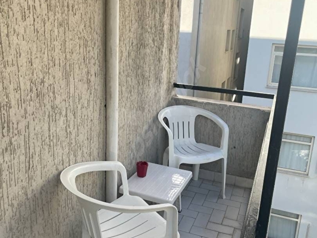 Alsancak merkezde kullanışlı eşyalı kiralik daire - Görsel 11
