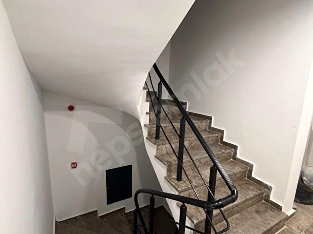 LOCA AYCİBİN GÜVENLİK SİTE 2+1 ÖN CEPHE KAPALI OTOPARK - Görsel 26