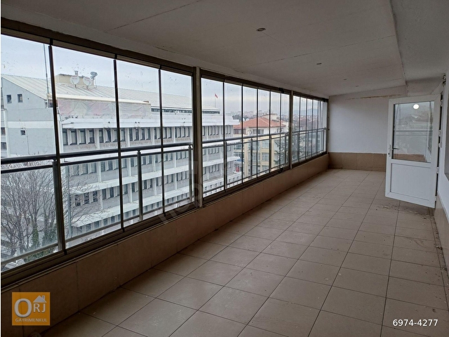 KIZILAYDA SAKARYA CADDESİ ÜZERİNDE KİRALIK KOMPLE BİNA - Görsel 11