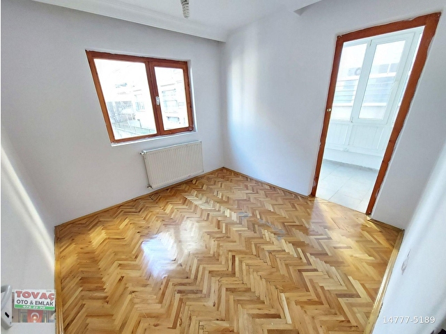 DİKMEN CADDESİNE ÇOK YAKIN 3 1 ARA KATTA KOMBİLİ YAPILI LÜKS 14777 5189