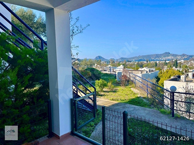 Bodrum Yalıkavak Alexander Hills Sitesinde Satılık Manzaralı Bahçe Katı