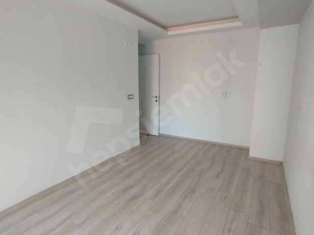 GERMENCİK MERKEZ ÇARŞI İÇİNDE KİRALIK 2+1 DAİRE - Görsel 9