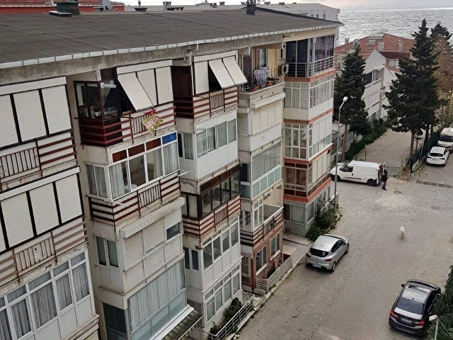 buyuk cekmece kumburgazda satilik 2 1 daire 91714 598 hurriyet emlak