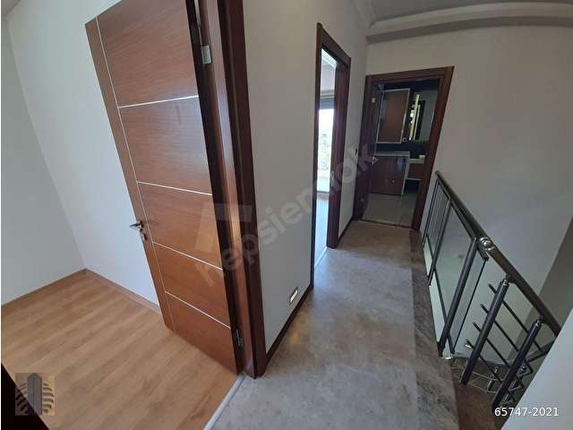 (Y2021) Denize Yakın, Site içi, Yıllık, Eşyasız Kiralık Villa. - Görsel 20
