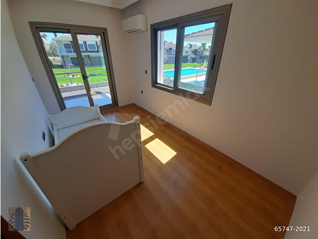 (Y2021) Denize Yakın, Site içi, Yıllık, Eşyasız Kiralık Villa. - Görsel 21