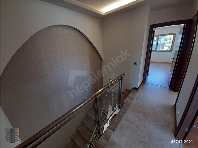 (Y2021) Denize Yakın, Site içi, Yıllık, Eşyasız Kiralık Villa. - Görsel 14