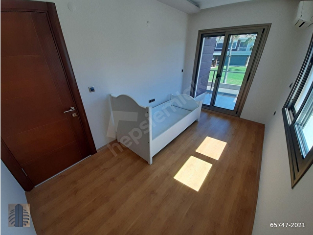 (Y2021) Denize Yakın, Site içi, Yıllık, Eşyasız Kiralık Villa. - Görsel 22