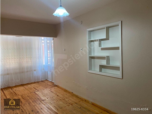 AYDIN EGE EMLAKTAN GÜZELGİSAR MAH. ÖĞRENCİYE UYGUN 3+1 120m2 KİRALIK DAİRE - Görsel 3