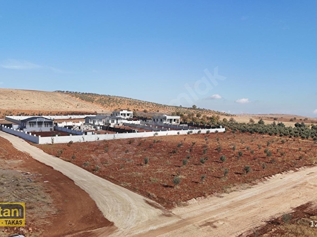 SUBOĞAZI HERŞEYİ HAZIR ETRAFI ÇEVRİLİ KUYUSU MEVCUT MANZARALI - Görsel 30