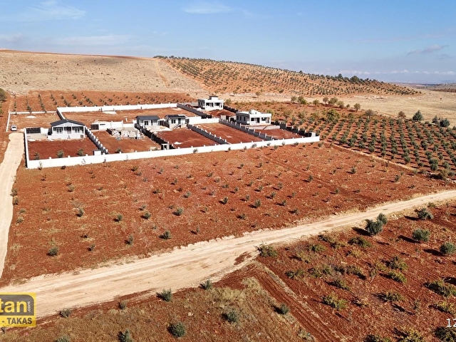 SUBOĞAZI HERŞEYİ HAZIR ETRAFI ÇEVRİLİ KUYUSU MEVCUT MANZARALI - Görsel 20