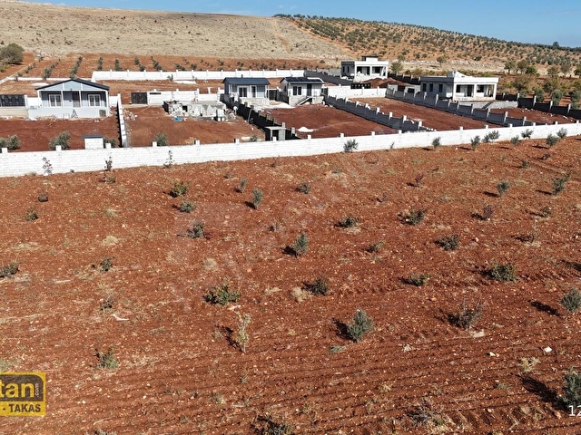 SUBOĞAZI HERŞEYİ HAZIR ETRAFI ÇEVRİLİ KUYUSU MEVCUT MANZARALI - Görsel 4