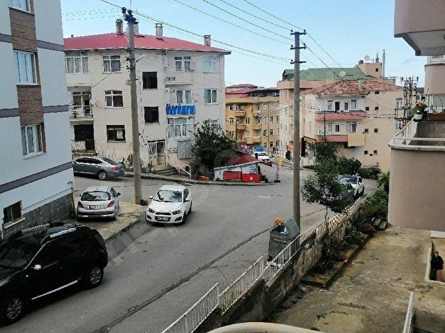 Üniversite Kalkınma mahallesinde 3+1 140 m kare deniz manzaralı  doğalgazlı eşyalı kiralık daire - Görsel 11