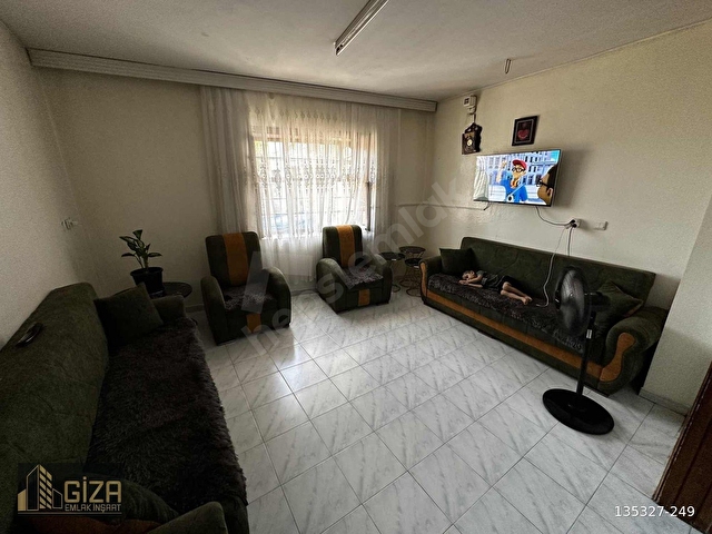 CUMHURİYETTE SATLIK 3 KATLI 15 BİN KİRA GETİRİLİ ARSA TAPULU EV - Görsel 4
