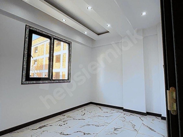 MURADİYEde HAVUZLU SİTE İÇİ KİRALIK 1+1 FULL LÜX ARAKAT DAİRE - Görsel 14