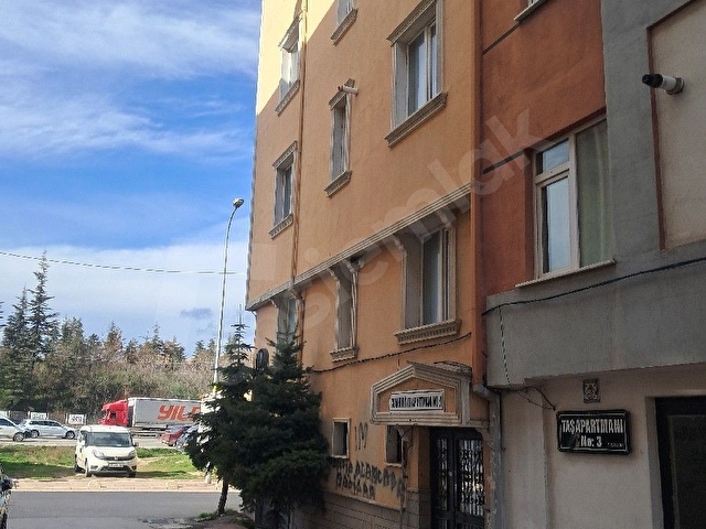 YENİBAĞLARDA AÇIKÖĞRETİM BÜROSU YANINDA KİRALIK BAKIMLI VE GÜZEL 1+1 DAİRE - Görsel 2