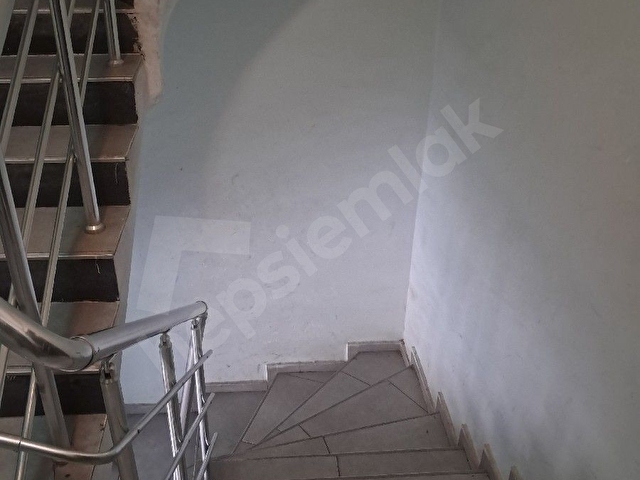 YENİBAĞLARDA AÇIKÖĞRETİM BÜROSU YANINDA KİRALIK BAKIMLI VE GÜZEL 1+1 DAİRE - Görsel 12