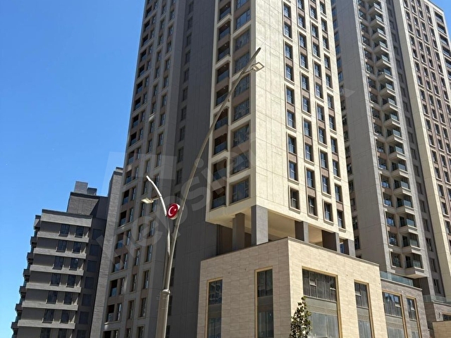 17. ETAP C BLOKTA DEVİRLİ SATILIK DAİRE