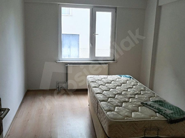 GAZİ EMLAKDURUKENT Sitesi 3+1 Ygiriş 145m 3 cephe 2006 yapım - Görsel 12