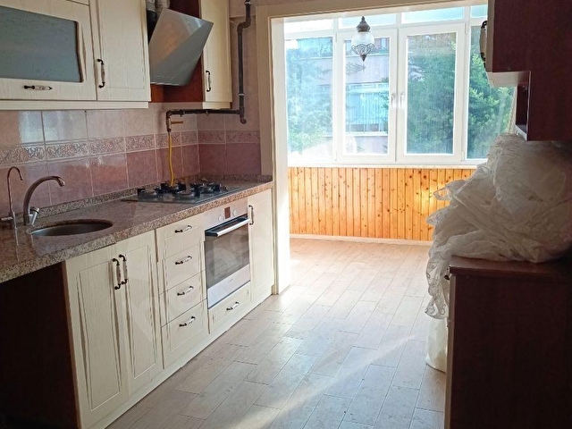 GAZİ EMLAKDURUKENT Sitesi 3+1 Ygiriş 145m 3 cephe 2006 yapım - Görsel 2