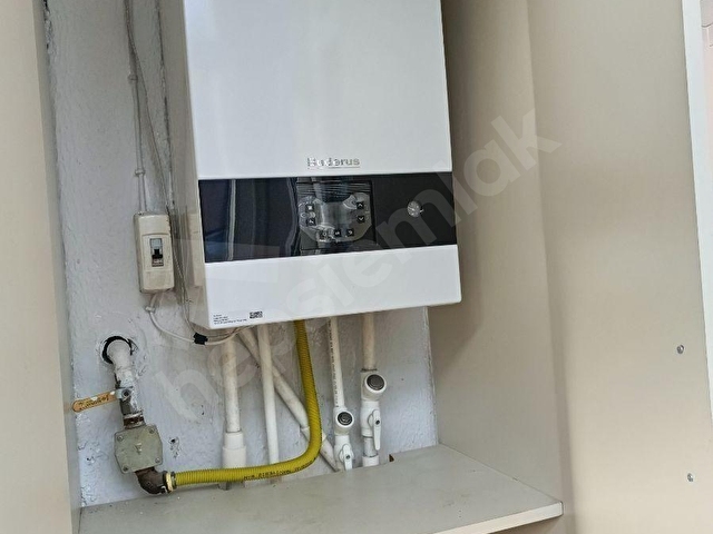 GAZİ EMLAKDURUKENT Sitesi 3+1 Ygiriş 145m 3 cephe 2006 yapım - Görsel 10