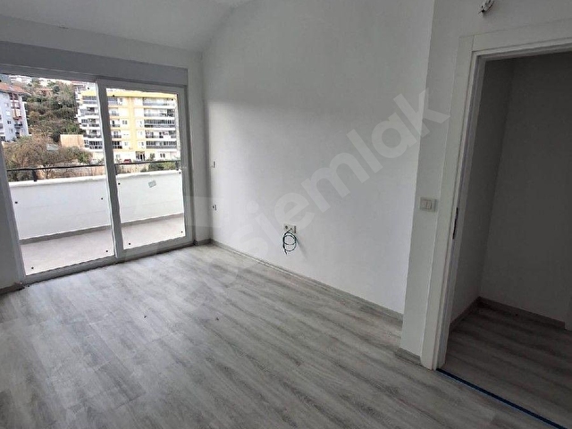 ALANYA ÇARŞAMBA DA SATILIK YATIRIMLIK DUPLEXS DAİRE - Görsel 5