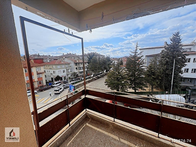 50.Yıl Okulu Karşısı Bandakçıoğlu Apt 3+1 Daire - Görsel 2