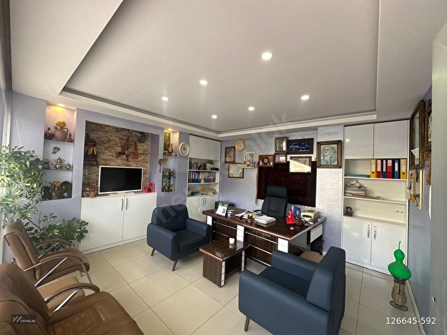 Sancaktepe Sarıgazide Lise caddesinde kiralık 200 m2 dükkan - Görsel 13