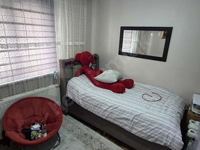 KARDEŞLERDEN 3+1 ARA KAT CADDE UZERINDE HAZIR KIRACILI FIRSAT - Görsel 16