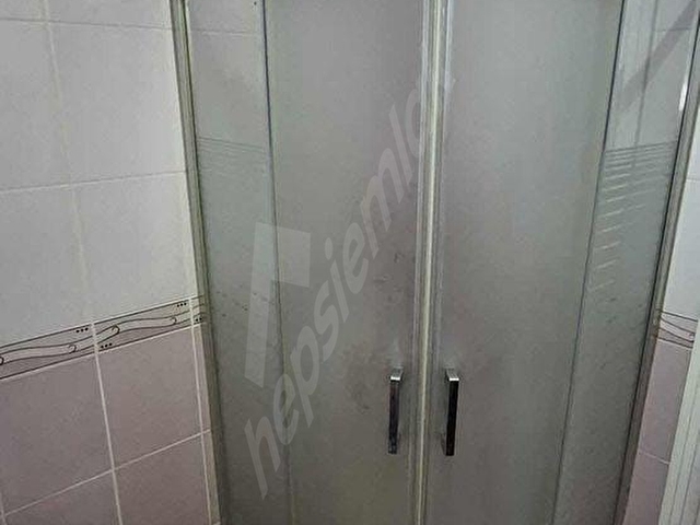 KARDEŞLERDEN 3+1 ARA KAT CADDE UZERINDE HAZIR KIRACILI FIRSAT - Görsel 25