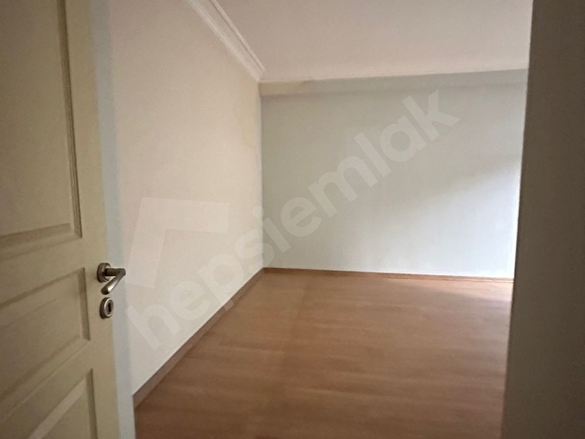 BUĞRADAN GÖNÜLEVLERİNDE KENDİNE AİT BAHÇE ve KAPALI GARAJLI 3+1 - Görsel 18