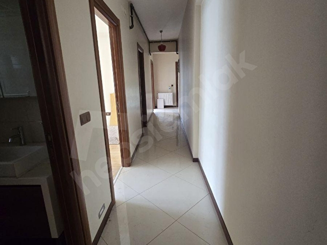 GÜZELBAHÇE DE SİTE İÇİNDE KİRALIK GENİŞ 3+1 DAİRE - Görsel 21